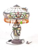 TIFFANY STYLE - VINTAGE LEADED DESK / BEDSIDE LAMP WITH BUTTERFLY DECORATION