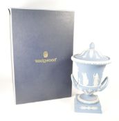 WEDGWOOD, JASPERWARE LIDDED CAMPANA URN