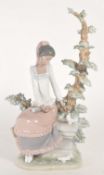 LLADRO - LATE 20TH CENTURY PORCELAIN FIGURE TITLED HARMONY 5159