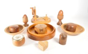 COLLECTION OF 20TH CENTURY CARVED WOODEN TREEN ITEMS