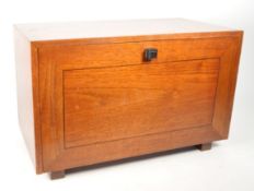 20TH CENTURY VINTAGE WOODEN TRAVELLING WRITING DESK / BOX / BUREAU