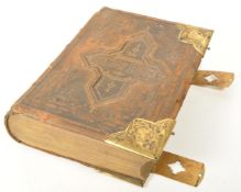 19TH CENTURY VICTORIAN NATIONAL FAMILY BIBLE