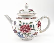QING DYNASTY YONGZHENG PERIOD FAMILLE ROSE TEAPOT 清 雍正粉彩牡丹茶壶