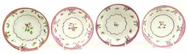 SET OF FOUR CHINESE EXPORT PORCELAIN SAUCERS 十八世纪粉彩盘子一组四件