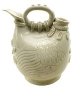 NORTHERN SONG WHITE GLAZED PORCELAIN EWER 北宋白瓷鸡冠壶