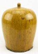 YELLOW SPLASHED GLAZED MELON LIDDED JAR 黄釉瓜瓶