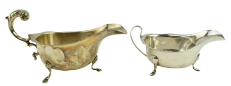 TWO 20TH CENTURY HALLMARKED SILVER SAUCE / GRAVY BOATS