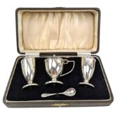 20TH CENTURY GEORGE VI HALLMARKED SILVER 3 PIECE CRUET SET