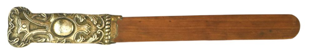 VICTORIAN HALLMARKED SILVER & WOOD MOUNTED MAGAZINE PAGE TURNER