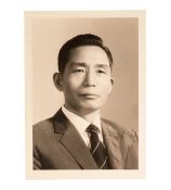 WORLD LEADERS - PARK CHUNG-HEE (D.1979) - SCARCE AUTOGRAPHED PHOTO
