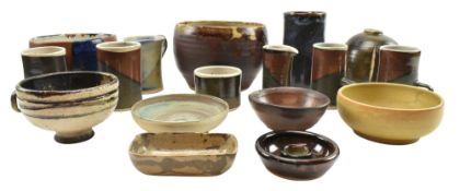 GRAHAM MANT (1943-2024) - COLLECTION OF SIXTEEN PIECES OF RAKU GLAZED STUDIO POTTERY