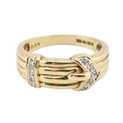 HALLMARKED 9CT GOLD & DIAMOND BUCKLE RING