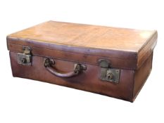 EARLY 20TH CENTURY STITCHED LEATHER TRAVELLING SUITCASE / TRUNK