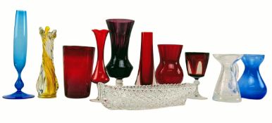 ELEVEN VINTAGE 20TH CENTURY MURANO & WHITEFRIARS STUDIO ART GLASS VASES