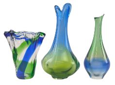 MIXED SELECTION OF THREE VINTAGE MID CENTURY 1960S GLASS VASES