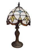 20TH CENTURY TIFFANY STYLE READING DESK TABLE TOP LAMP