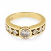 HALLMARKED 18CT GOLD & DIAMOND RING