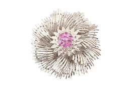 1960S 18CT ITALIAN WHITE GOLD RUBY FLOWER CLUSTER BROOCH PIN CT