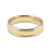 HALLMARKED 9CT WHITE & YELLOW GOLD BAND RING