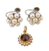 GOLD & PEARL CLUSTER EARRINGS & A CITRINE & PEARL PENDANT