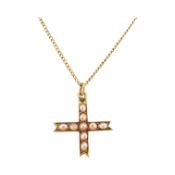 EARLY 20TH CENTURY GOLD & PEARL CROSS PENDANT NECKLACE