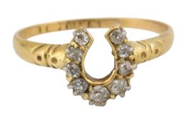 19TH CENTURY 18CT GOLD & DIAMOND HORSHOE MOTIF RING