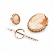 9CT GOLD CAMEO RING & KNIFE BAR BROOCH & CAMEO BROOCH