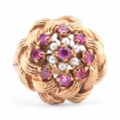 1970S GOLD RUBY & PEARL CLUSTER RING