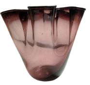 VINTAGE AUBERGINE GLASS CENTREPIECE HANDKERCHIEF VASE