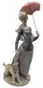 LLADRO - 20TH CENTURY LARGE FIGURE LADY WITH SHAWL BY F. GARCIA