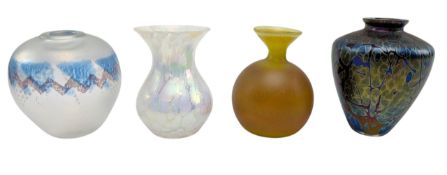 FOUR VINTAGE 20TH CENTURY STUDIO ART GLASS BUD VASES