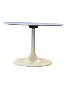MANNER OF EERO SAARINEN - MID CENTURY COFFEE OCCASIONAL TABLE
