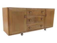 ERCOL FURNITURE MODEL 468 - WINDSOR RANGE - SIDEBOARD CREDENZA