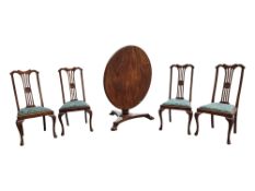 19TH CENTURY VICTORIAN WALNUT OVAL LOO TABLE W/ FOUR DINING CHAIRS