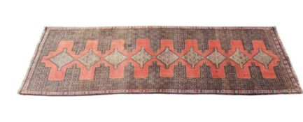 20TH CENTURY NORTH WEST PERSIAN SENNEH RUNNER RUG