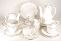 ROYAL DOULTON - LATE 20TH CENTURY ADANTE BONE CHINA DINNER SERVICE