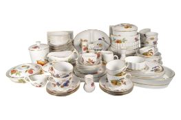 ROYAL WORCESTER - EVESHAM - PORCELAIN DINNER SERVICE
