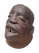 20TH CENTURY VINTAGE AFRICAN MAKONDE WOODEN CARVED BUST