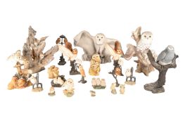 COLLECTION OF A WALK IN THE COUNTRY & COUNTRY ARTISTS OWL FIGURES