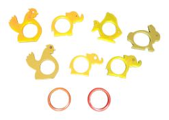 COLLECTION OF MID CENTURY BAKELITE NAPKIN RINGS