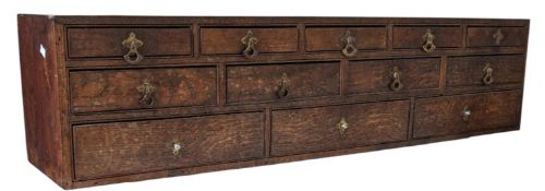 19TH CENTURY OAK TABLE TOP BANK OF SPEMIN DRAWERS