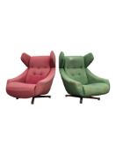 PAIR OF MID CENTURY PARKER KNOLL STATESMAN MANNER SWIVEL CHAIRS