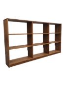1940S OAK OPEN WINDOW LIBRARY BOOKCASE