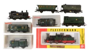 MODEL RAILWAY - FLEISCHMANN HO / OO GAUGE LOCOMOTIVES & ROLLING STOCK