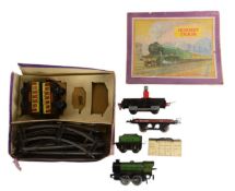 MODEL RAILWAY - COLLECTION OF OO GAUGE COACHES & HORNBY O GAUGE
