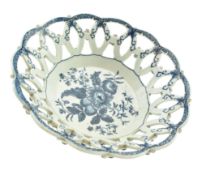 FIRST PERIOD WORCESTER CIRCA 1775 RETICULATED BASTET IN PINE PATTERN