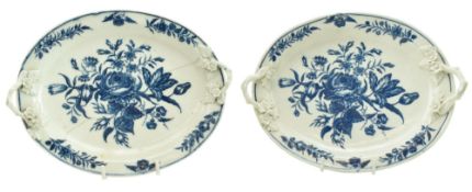PAIR OF CAUGHLEY PORCELAIN 18TH CENTURY PORCELAIN HANDLED DISHES