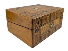 19TH CENTURY VICTORIAN TUNBRIDGE WARE & MOTHER OF PEARL INLAID WRITING SLOPE BOX