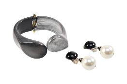 ANGELA CAPUTI HINGED CLAMPER BANGLE & MATCHED EARRINGS