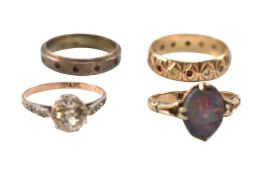 COLLECTION OF GOLD & SILVER RINGS